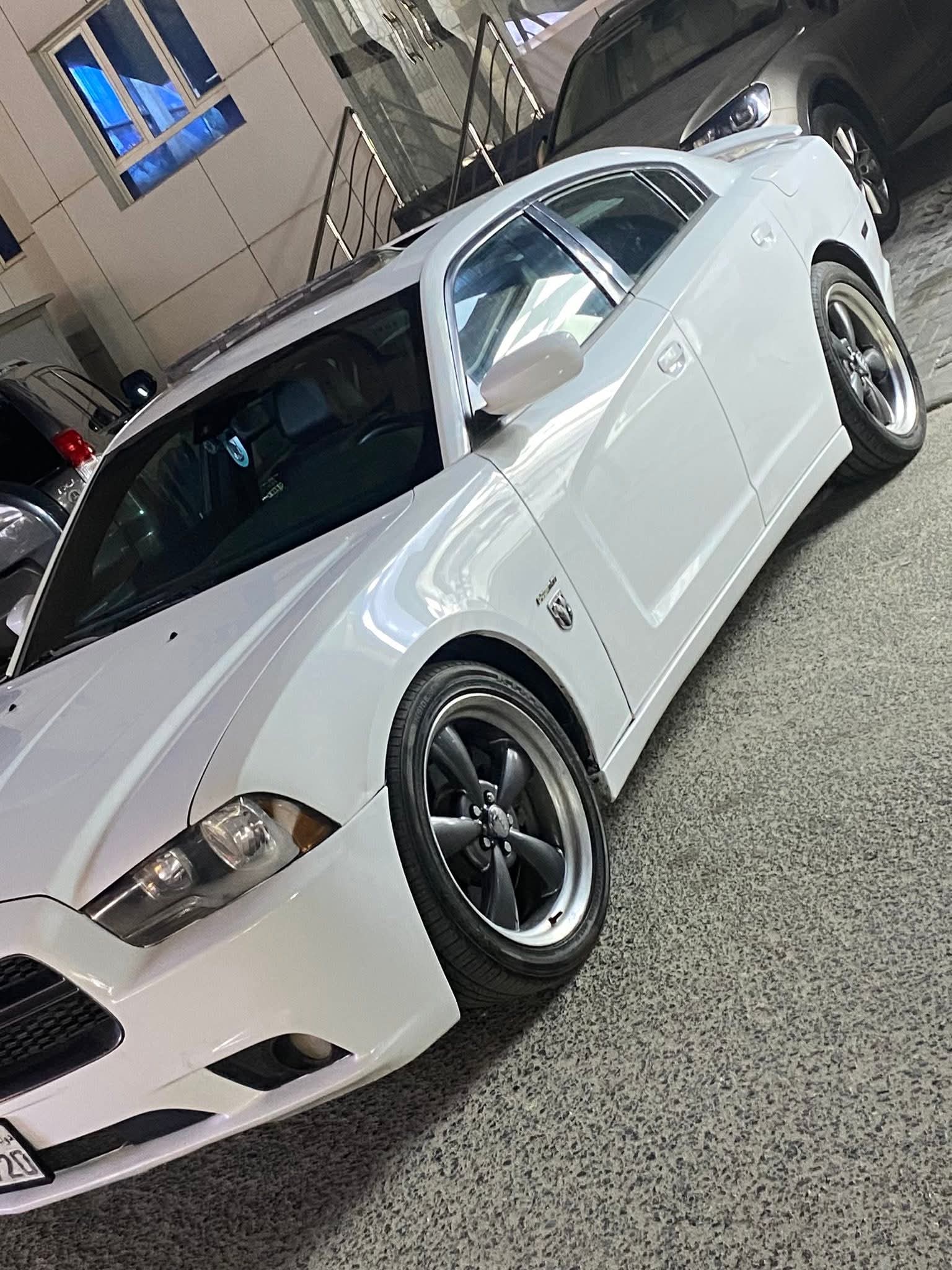 البيع فقط دوج شارجر RT/8