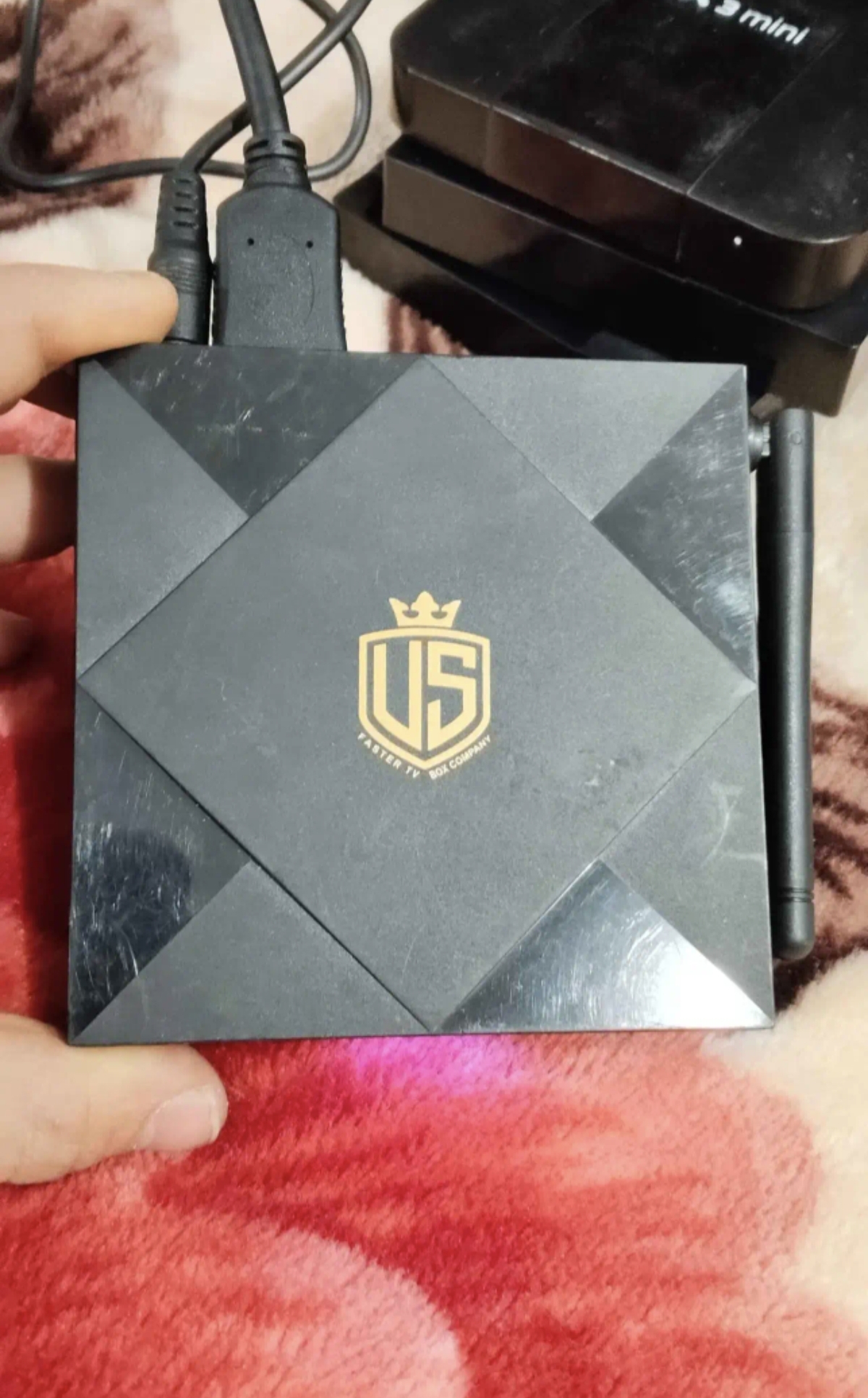 ريسيفرات تعمل بالانترنت مؤهله لاشتراك