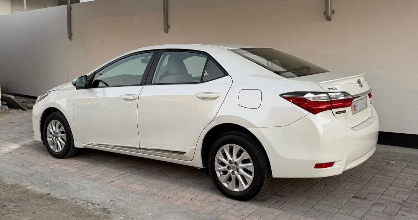 سياره تويوتا كورولا 2018 للبيع