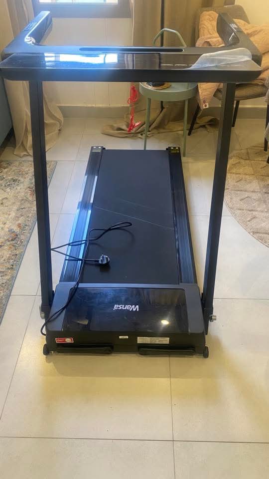 ممشي كهربائي  بحاله جديده  ونسا. - بيع في أخرى