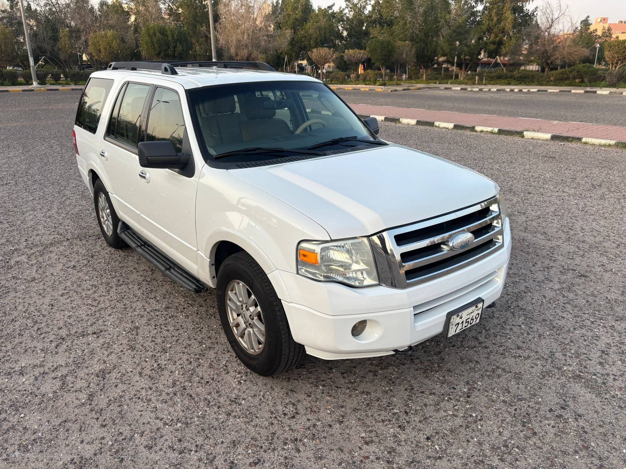 للبيع جيب فورد اكسبدشن مديل ٢٠٠٩ - صورة 2