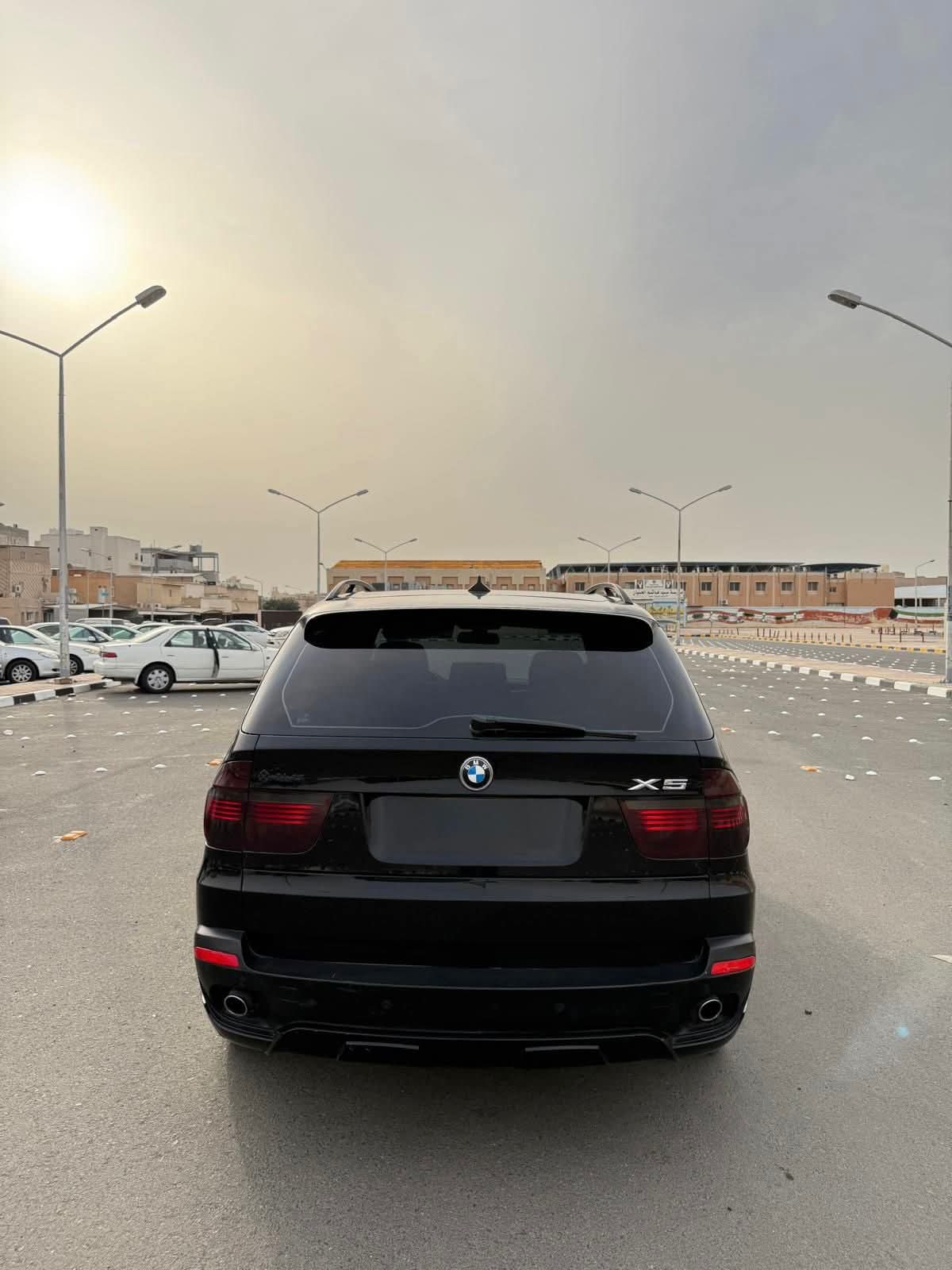 بي إم دبليو BMW x5 2009 - للبيع - صورة 4