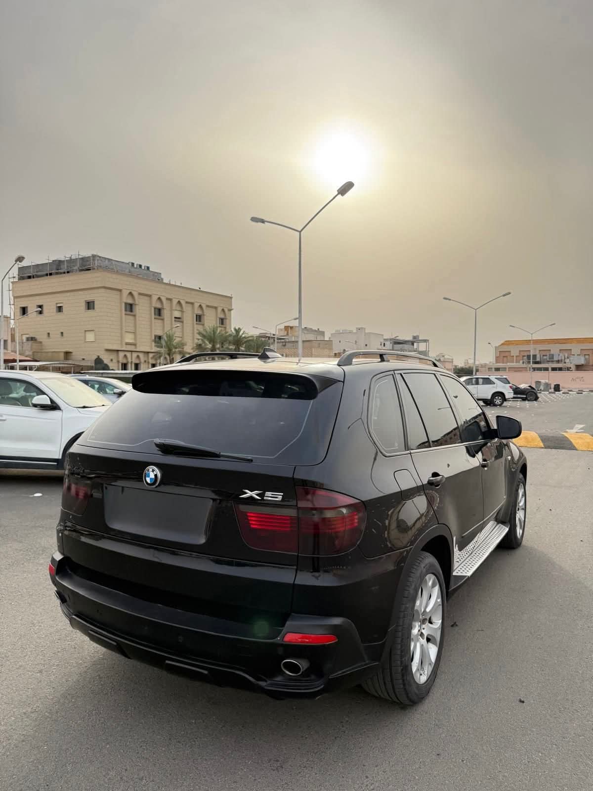 بي إم دبليو BMW x5 2009 - للبيع - صورة 4