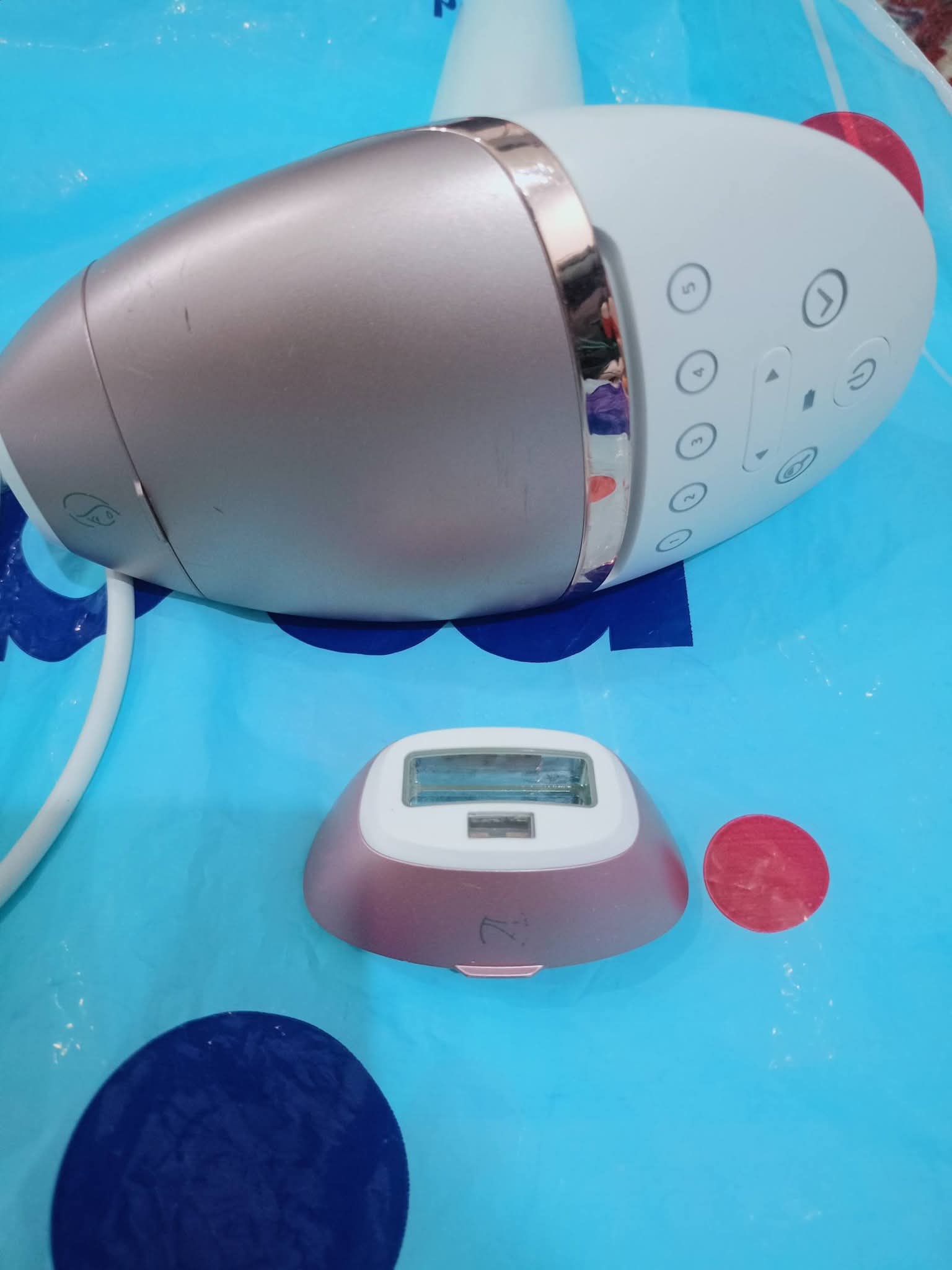 جهاز ليزر منزلي لاذاله الشعر - صورة 2