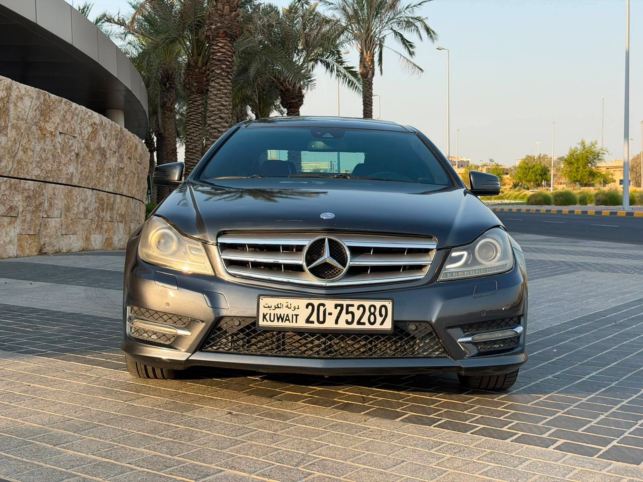 للبيع سياره مرسيدس C250 مديل ٢٠١٤ - صورة 8