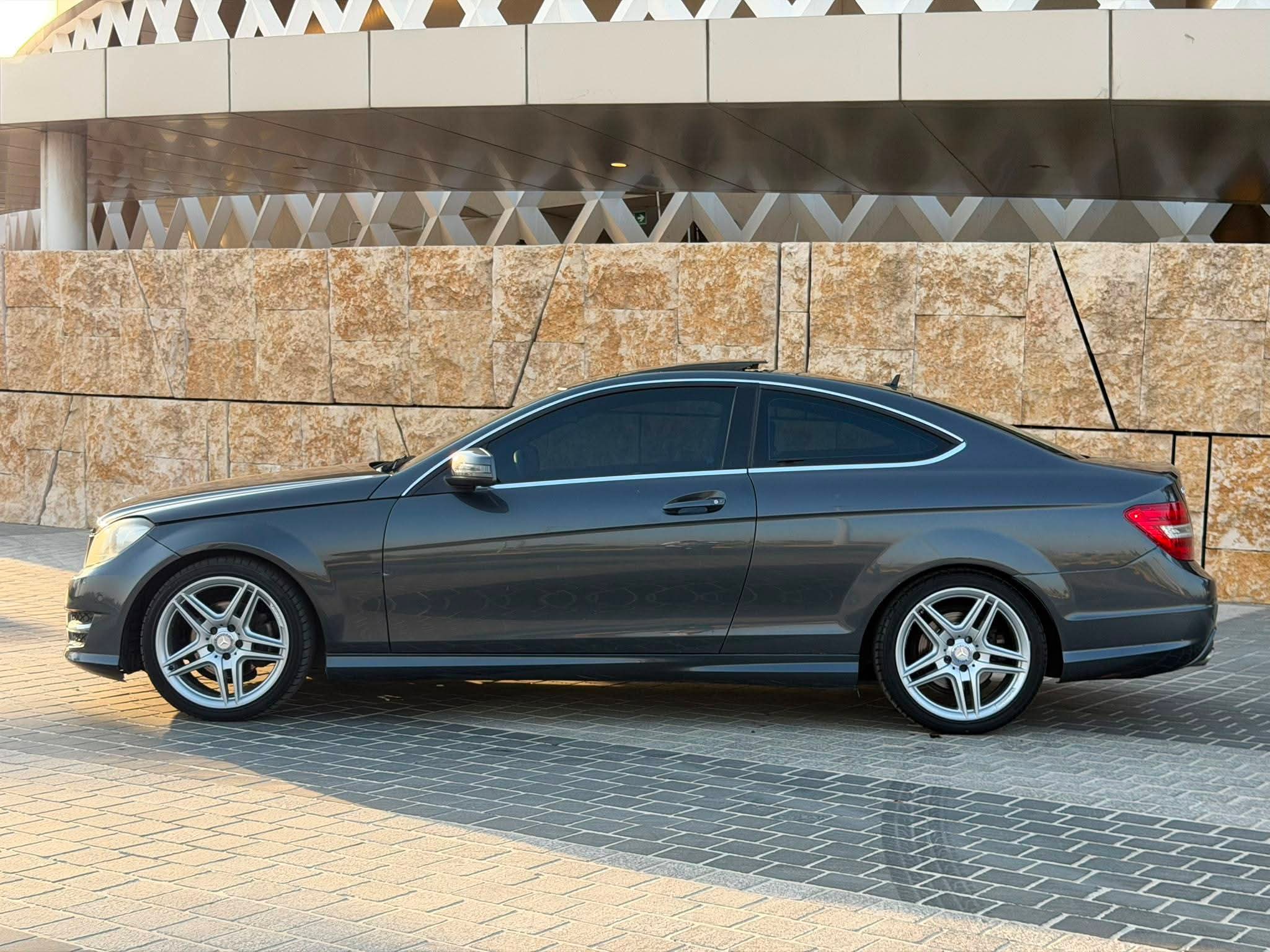 للبيع سياره مرسيدس C250 مديل ٢٠١٤ - صورة 6