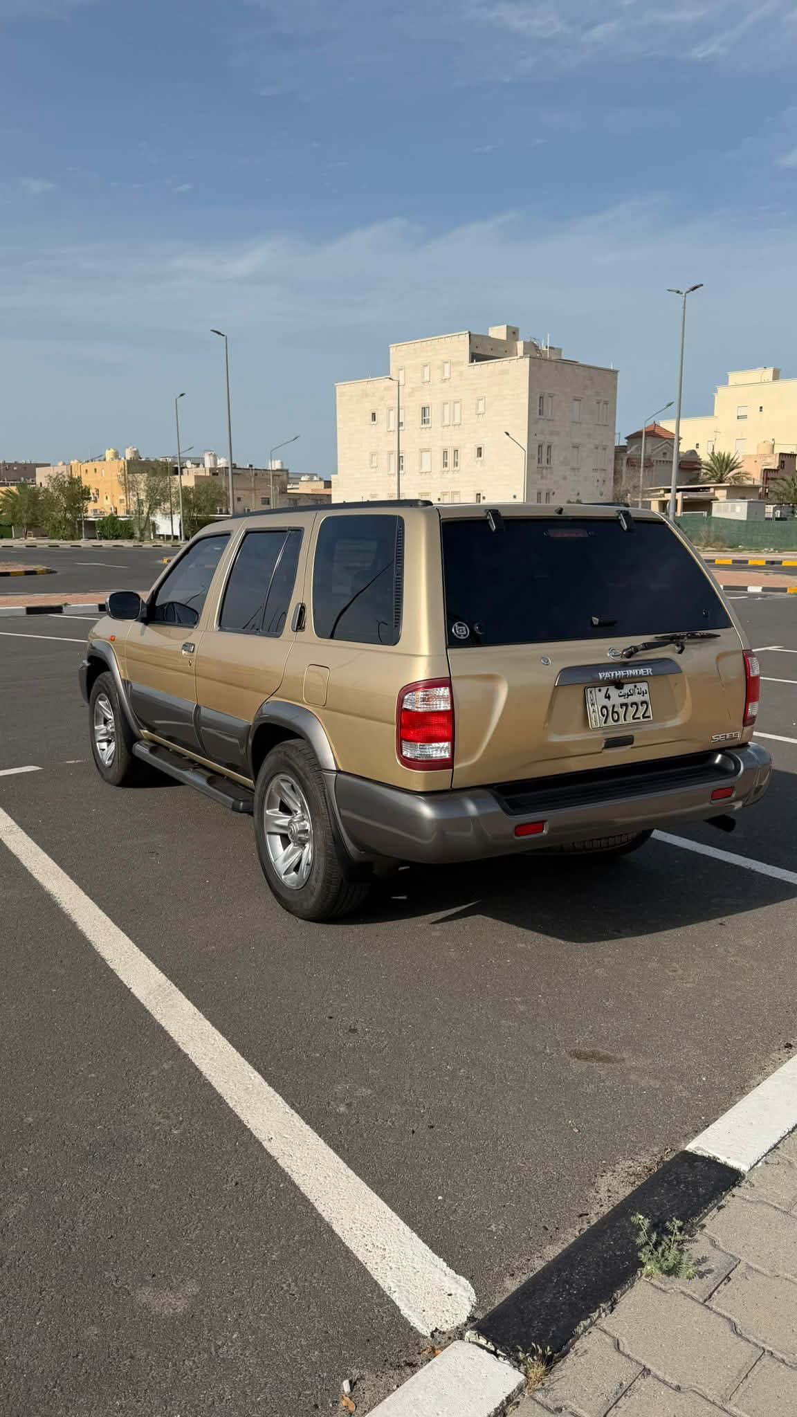 للبيع نيسان باثفندر 2004 - صورة 3