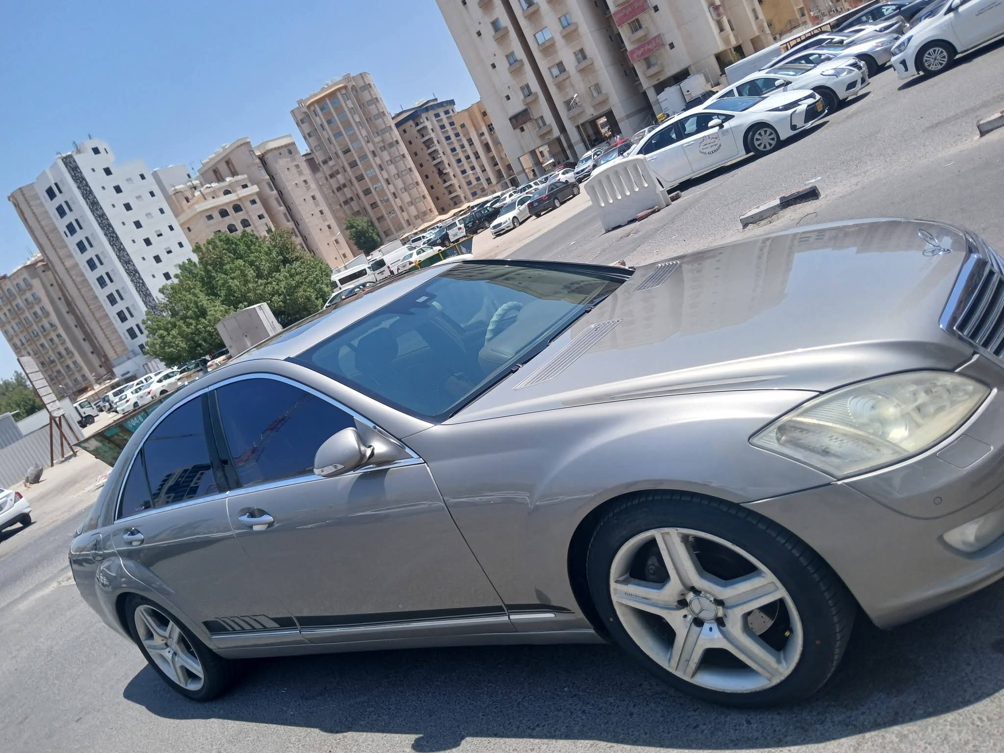 للبيع سيارة مرسيدس بنز  موديل 2006 - صورة 3